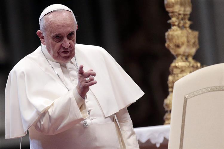 Papa Francisco defende pais que batem nos filhos