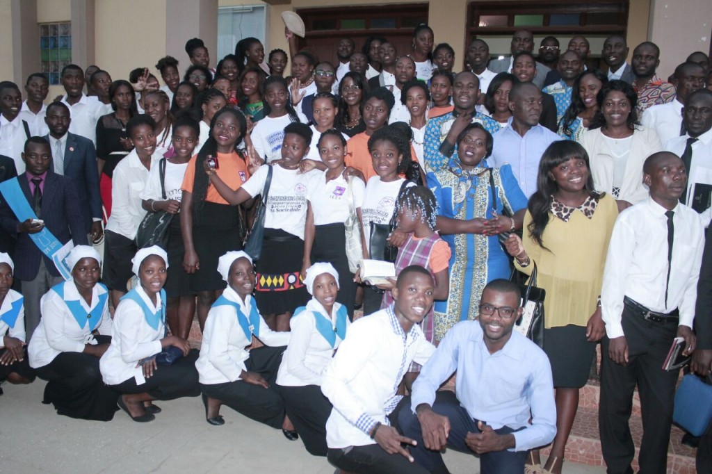 Jovens de Igrejas membro do CICA participaram no lançamento.