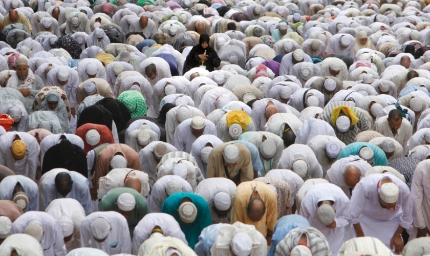 Islamismo será a religião mais influente em poucos anos, aponta estudo