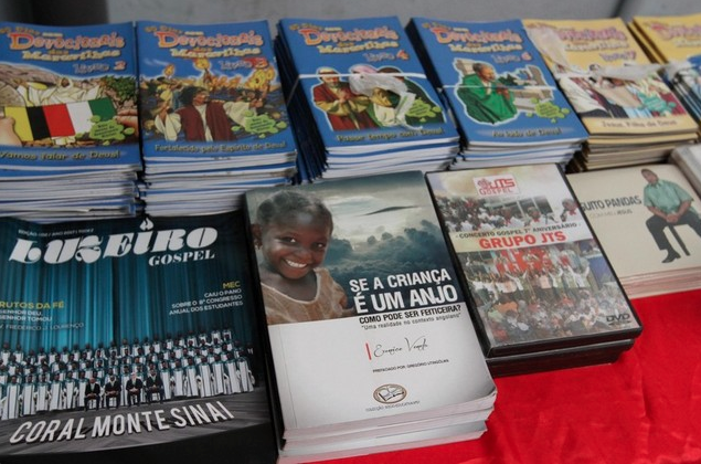 Concerto contou com a exposição de vários livros e discos evangélicos.