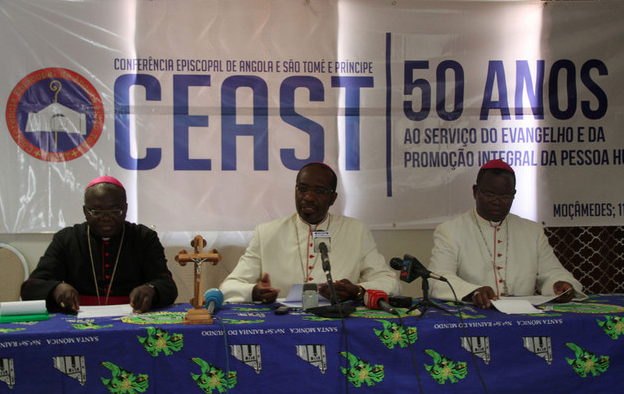 Conferência de imprensa no Namibe dos Bispos da CEAST