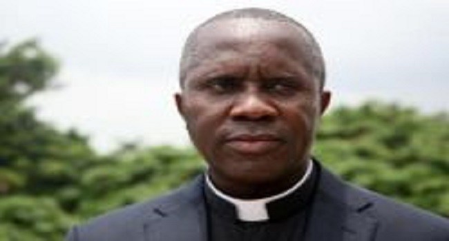 Bispo recém-nomeado de Menongue, Leopoldo Ndakalako. 
