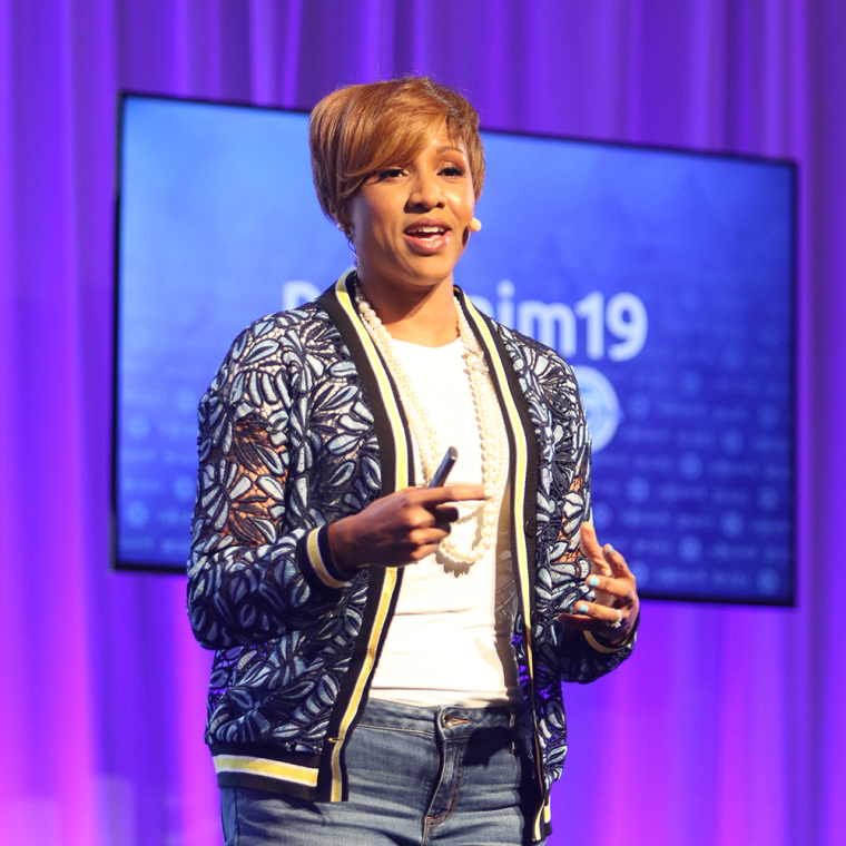 Nona Jones é o Outreach de Parceria com Fidelidade do Facebook. | NRB