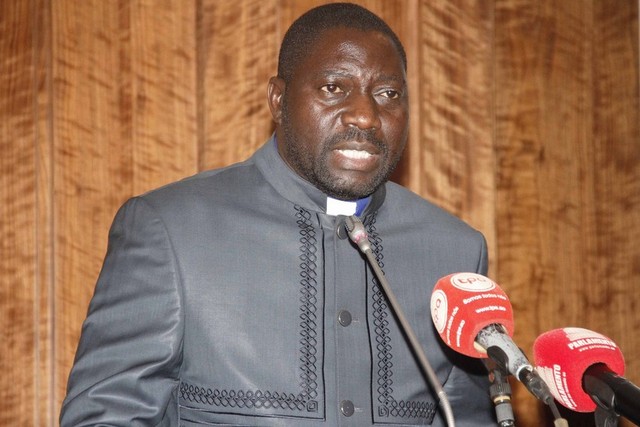 Reverendo António Mussaki abordou no Fórum Inter-religioso a parceria entre a Igreja e o Estado